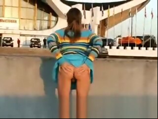 Hot shemale in dress flashes in public outdoor solo shemale public